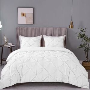 ASHLEYRIVER 3 Piece Luxurious Pinch Pleated Duvet Cover w pillow cases Queen